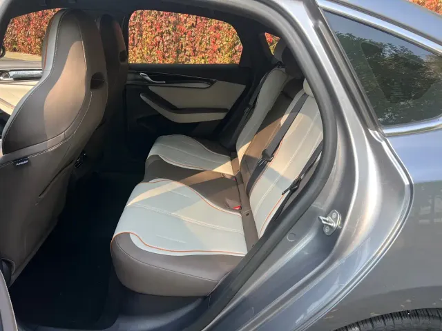 BYD Qin PLUS — Фото автомобиля 9