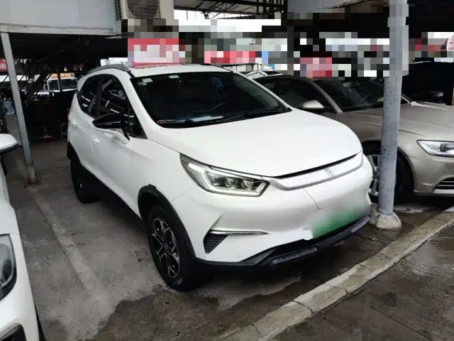 BYD Yuan Pro — Фото автомобиля 3