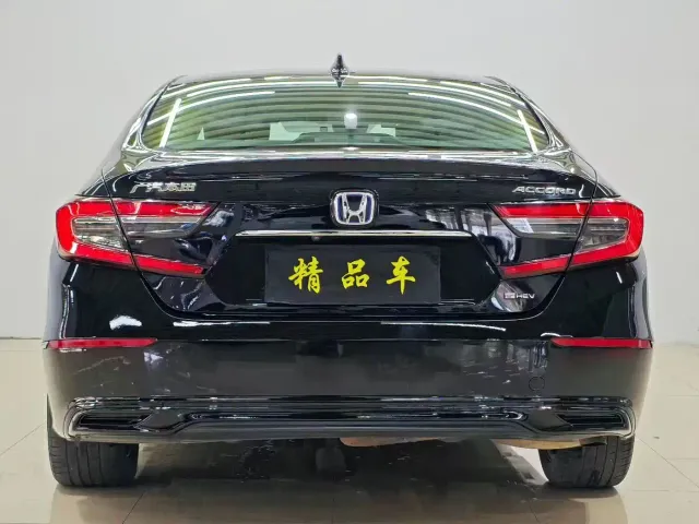 Honda Accord — Фото автомобиля 5