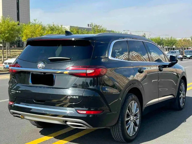 Buick Enclave — Фото автомобиля 9