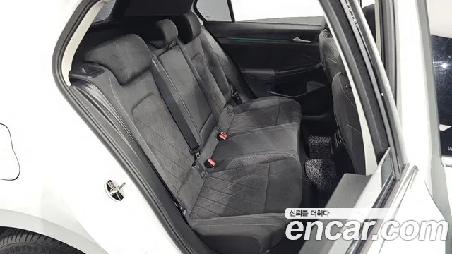 Volkswagen Golf Golf 8 поколение 2.0 TDI Prestige — Фото автомобиля 3