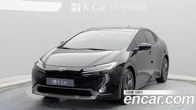 Фотография автомобиля — Toyota Prius 5th Gen