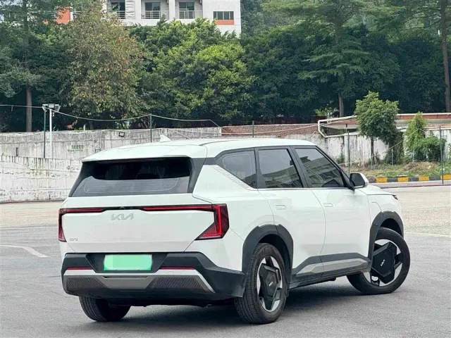 Kia EV5 — Фото автомобиля 10