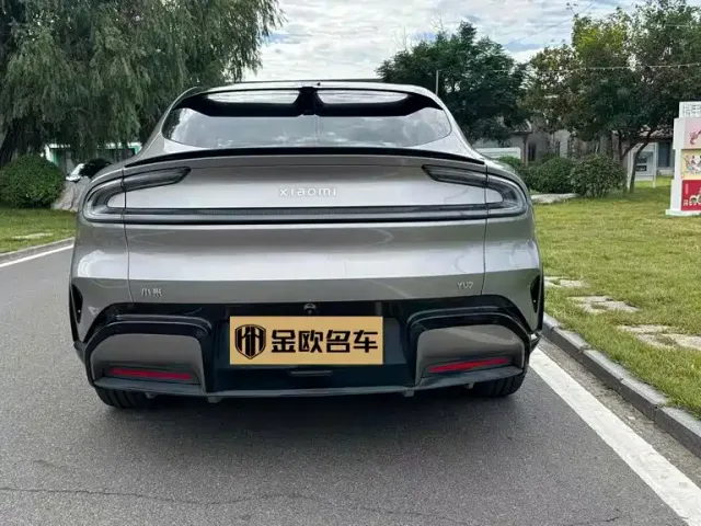Xiaomi YU7 — Фото автомобиля 9