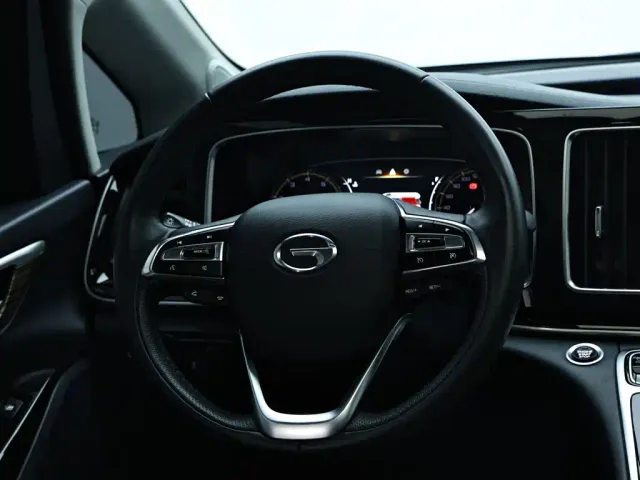 GAC Trumpchi M8 — Фото автомобиля 15
