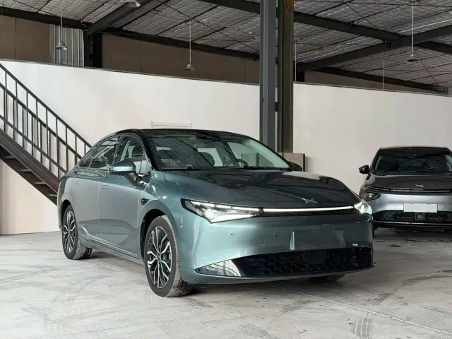 Xpeng P5 — Фото автомобиля 3