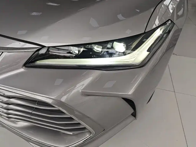 Toyota Avalon — Фото автомобиля 23