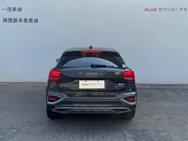 Audi Q2L — Фото автомобиля 3