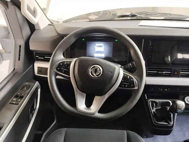 Dongfeng Yufeng — Фото автомобиля 10