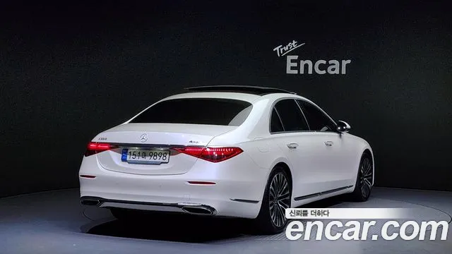 Mercedes-Benz S-Class — Фото автомобиля 2