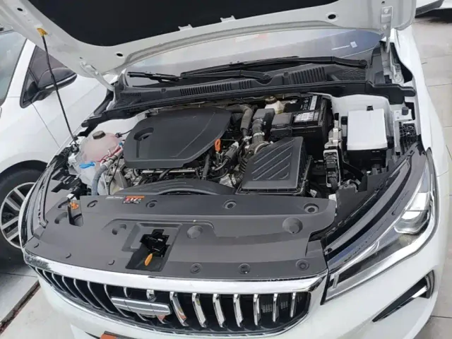Geely Emgrand — Фото автомобиля 19