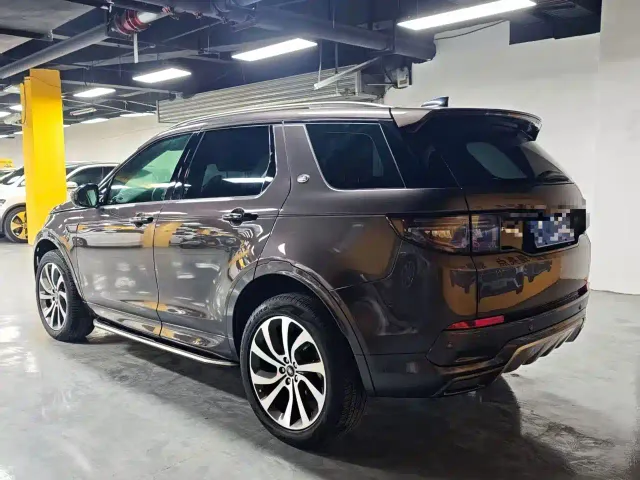 Land Rover Discovery Sport — Фото автомобиля 7