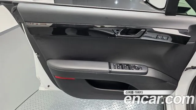 Hyundai Grandeur GN7 — Фото автомобиля 13