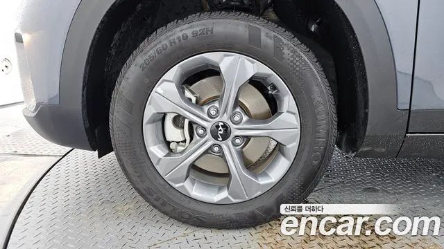 Kia Seltos — Фото автомобиля 5