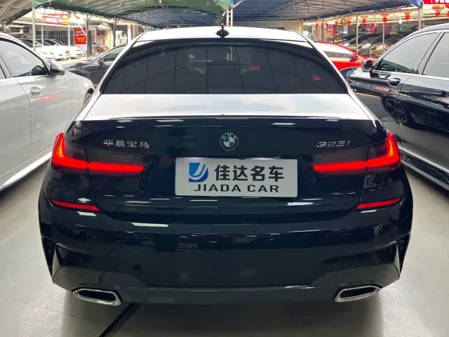 BMW 3 Series — Фото автомобиля 13