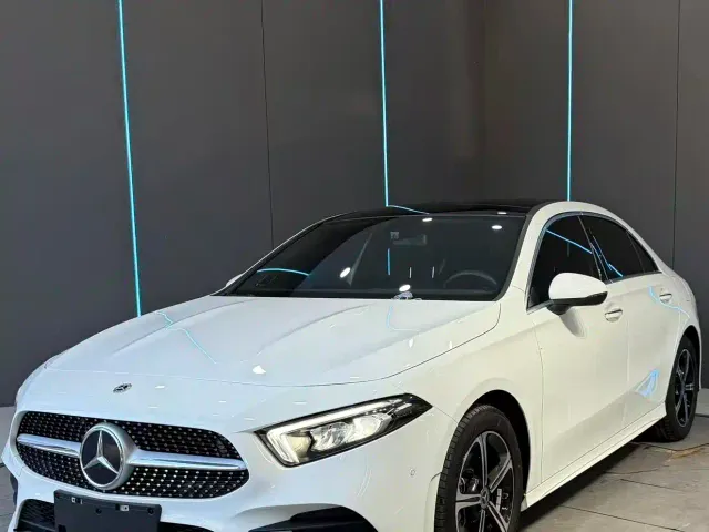 Фотография автомобиля — Mercedes-Benz A-Class