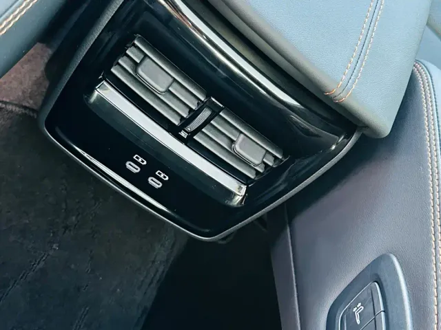 Toyota Avalon — Фото автомобиля 21