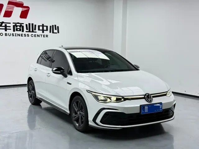 Volkswagen Golf — Фото автомобиля 3