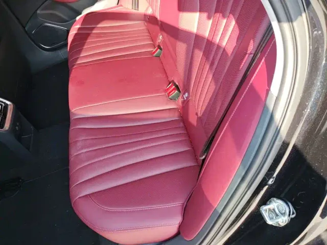 Hongqi H5 — Фото автомобиля 16