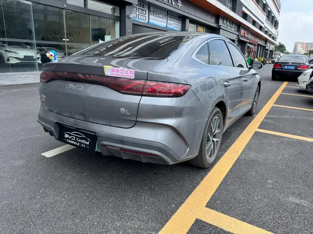 BYD Qin L — Фото автомобиля 9