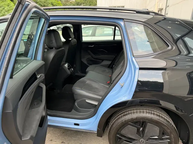 Volkswagen Tiguan L — Фото автомобиля 6