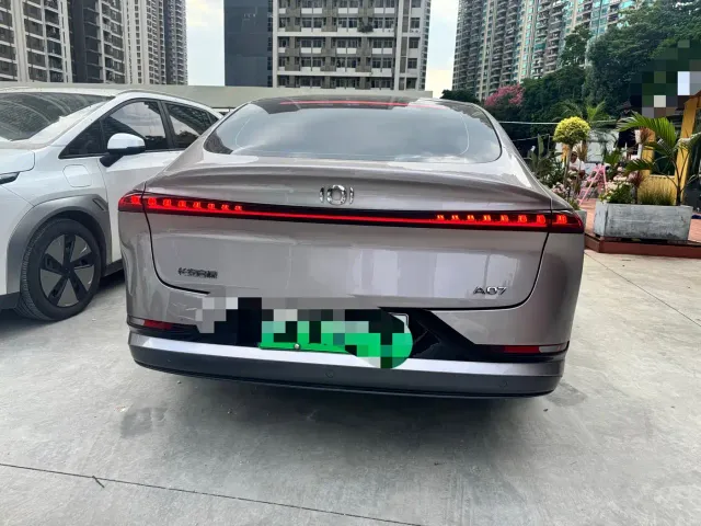 Changan Qiyuan A07 — Фото автомобиля 3