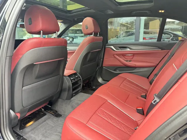 BMW 5 Series — Фото автомобиля 18