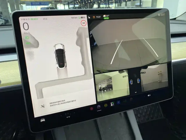 Tesla Model Y — Фото автомобиля 22