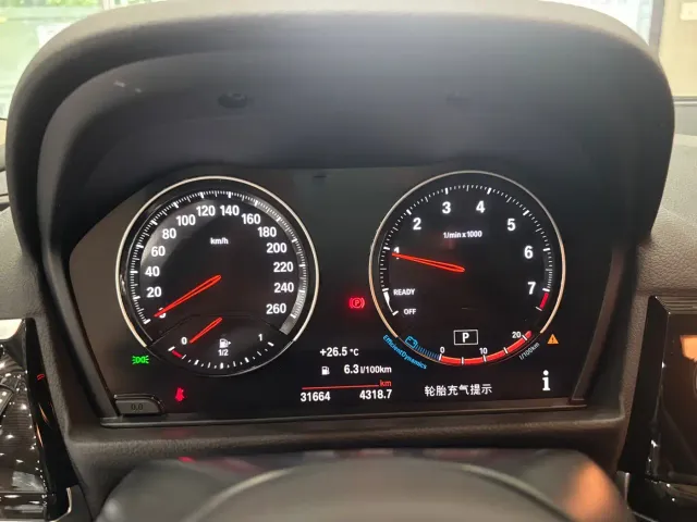 BMW 1 Series — Фото автомобиля 9