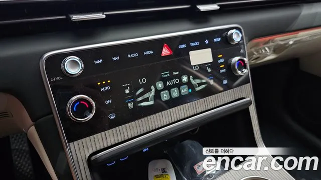 Genesis GV80 2.5T Бензин AWD — Фото автомобиля 26