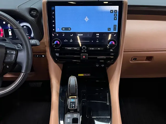 Toyota Alphard — Фото автомобиля 18