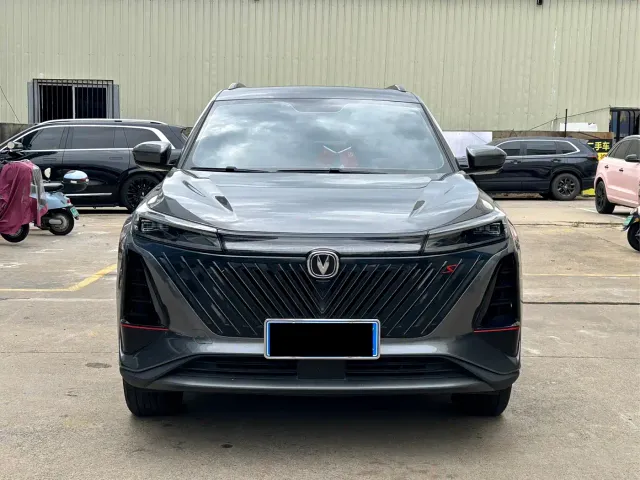 Changan CS75 Plus — Фото автомобиля 2