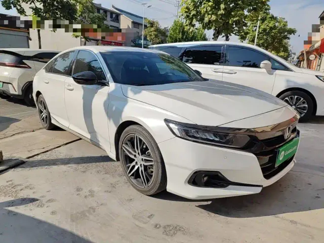 Honda Accord — Фото автомобиля 3