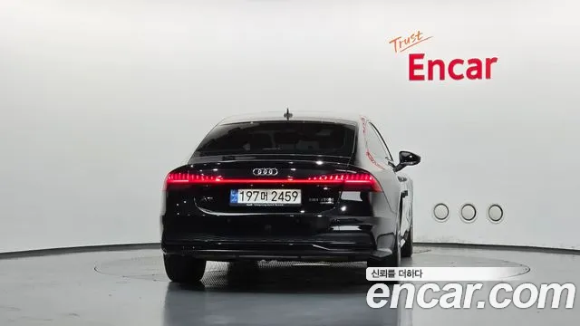 Audi A7 4K — Фото автомобиля 4
