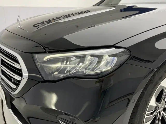 Mercedes-Benz E-Class — Фото автомобиля 9