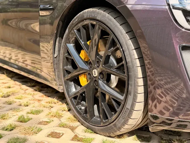 Xiaomi SU7 — Фото автомобиля 4