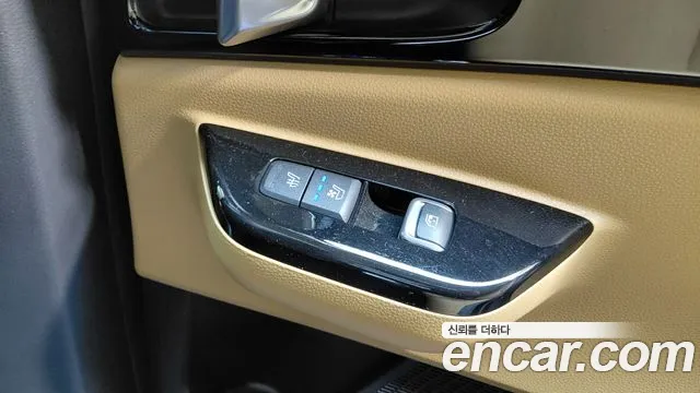 Kia Canival Carnival 4 поколение Бензин 9 мест Noblesse — Фото автомобиля 25