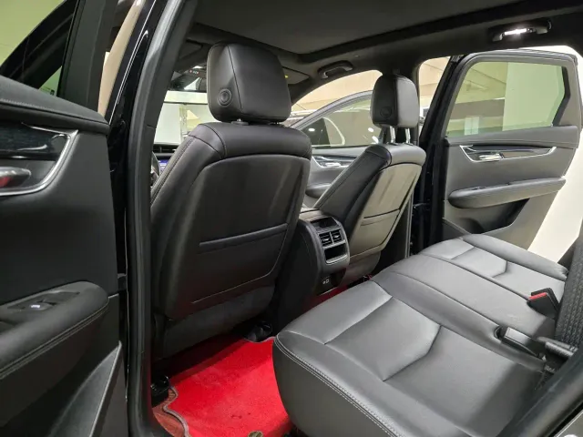 Cadillac XT5 — Фото автомобиля 7