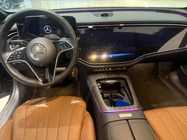 Mercedes-Benz E-Class — Фото автомобиля 8