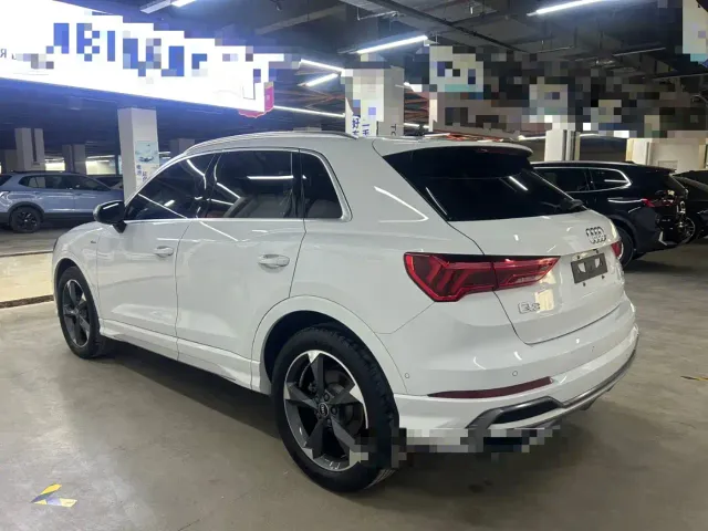Audi Q3 — Фото автомобиля 6
