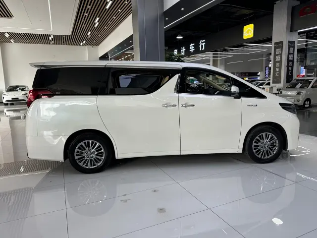 Toyota Alphard — Фото автомобиля 7