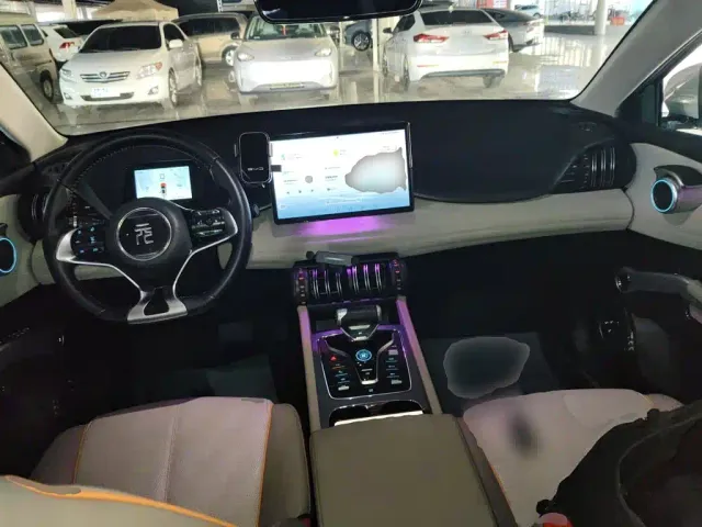BYD Yuan PLUS — Фото автомобиля 9