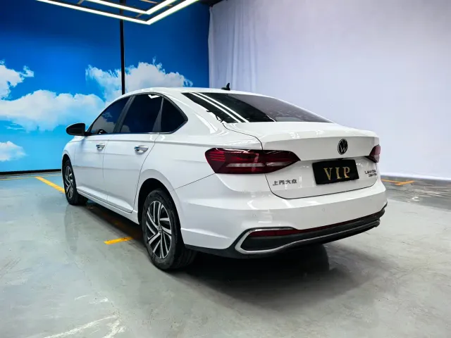 Volkswagen Lavida — Фото автомобиля 6