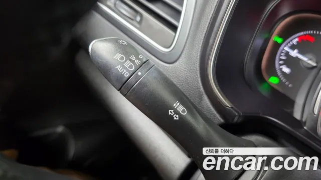 Renault-KoreaSamsung QM6 Новый QM6 2.0 GDe RE Signature 2WD — Фото автомобиля 29