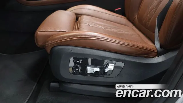 BMW X7 — Фото автомобиля 23