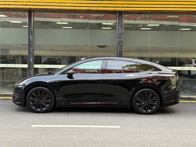 Luxeed R7 — Фото автомобиля 3