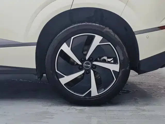 BYD Sealion 06 — Фото автомобиля 19