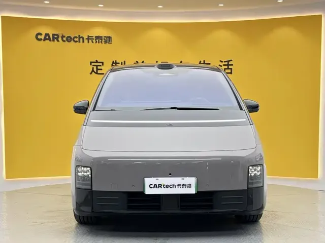Li Auto MEGA — Фото автомобиля 2
