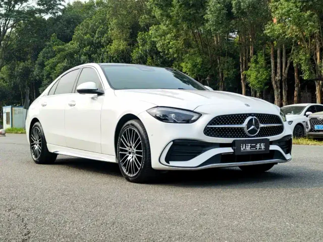 Mercedes-Benz C-Class — Фото автомобиля 3
