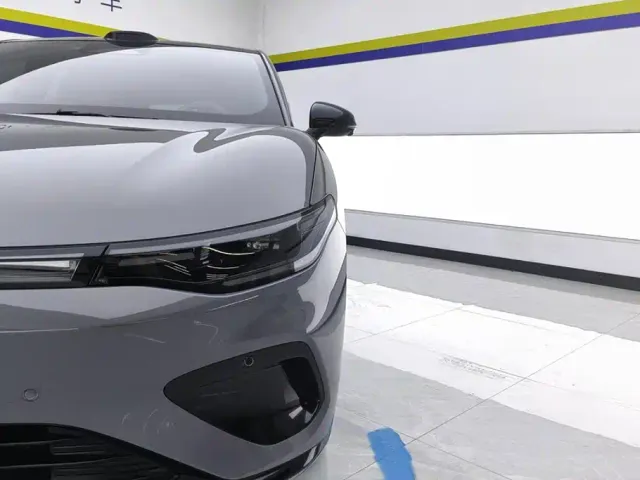 Leapmotor Lafa 5 — Фото автомобиля 5